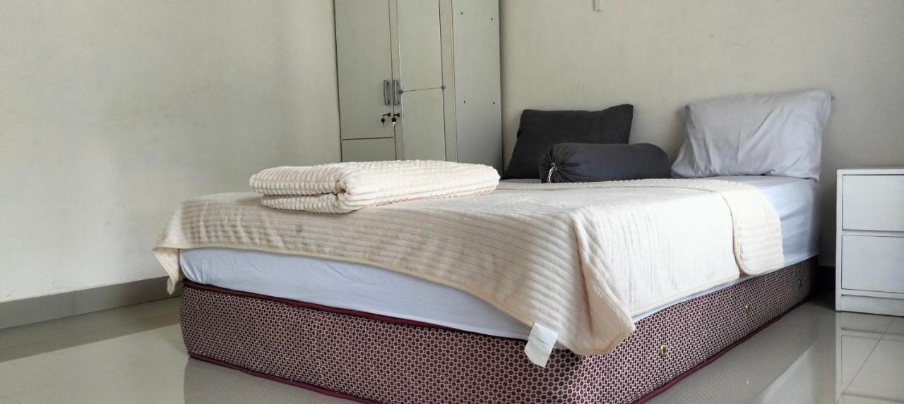Sakila Homestay Kuta  Kültér fotó
